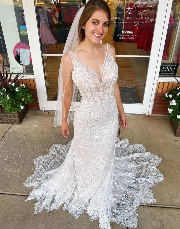 Luolandi Mermaid V-Neck Court Train Lace Wedding Dress With Appliques Beautiful