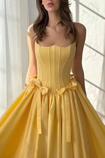 Luolandi Modest A-line Strapless Pleated Long Formal Prom Dress Cute Sleeveless Party Graduation Dress With Bow