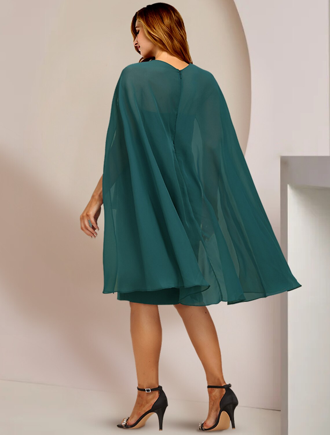 Luolandi Mother of the Bride Dresses Plus Size Curve Hide Belly Wedding Guest Vintage Elegant V Neck Knee Length Chiffon Sleeveless with Pleats Crystals