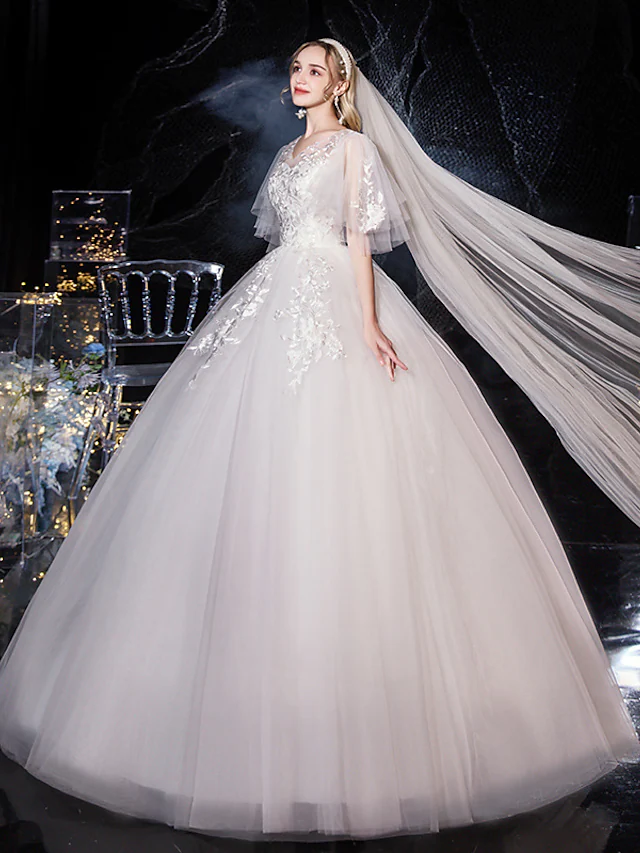 Luolandi Princess Ball Gown Wedding Dresses V Neck Floor Length Lace Tulle Half Sleeve Formal Romantic