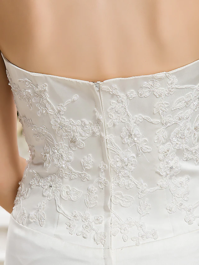 Luolandi Long Wedding Dresses Halter Neck Court Train Satin Sleeveless