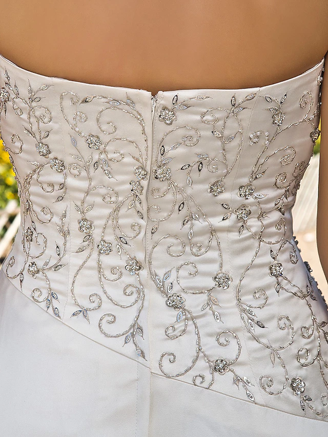 Luolandi Princess A-Line Long Wedding Dresses Strapless Chapel Train Satin Sleeveless