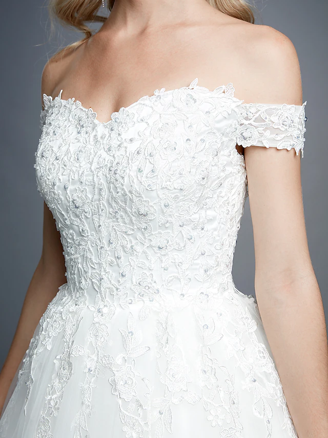 Luolandi Ball Gown Wedding Dresses Off Shoulder Court Train Lace Tulle Short Sleeve Romantic Sparkle & Shine with Beading