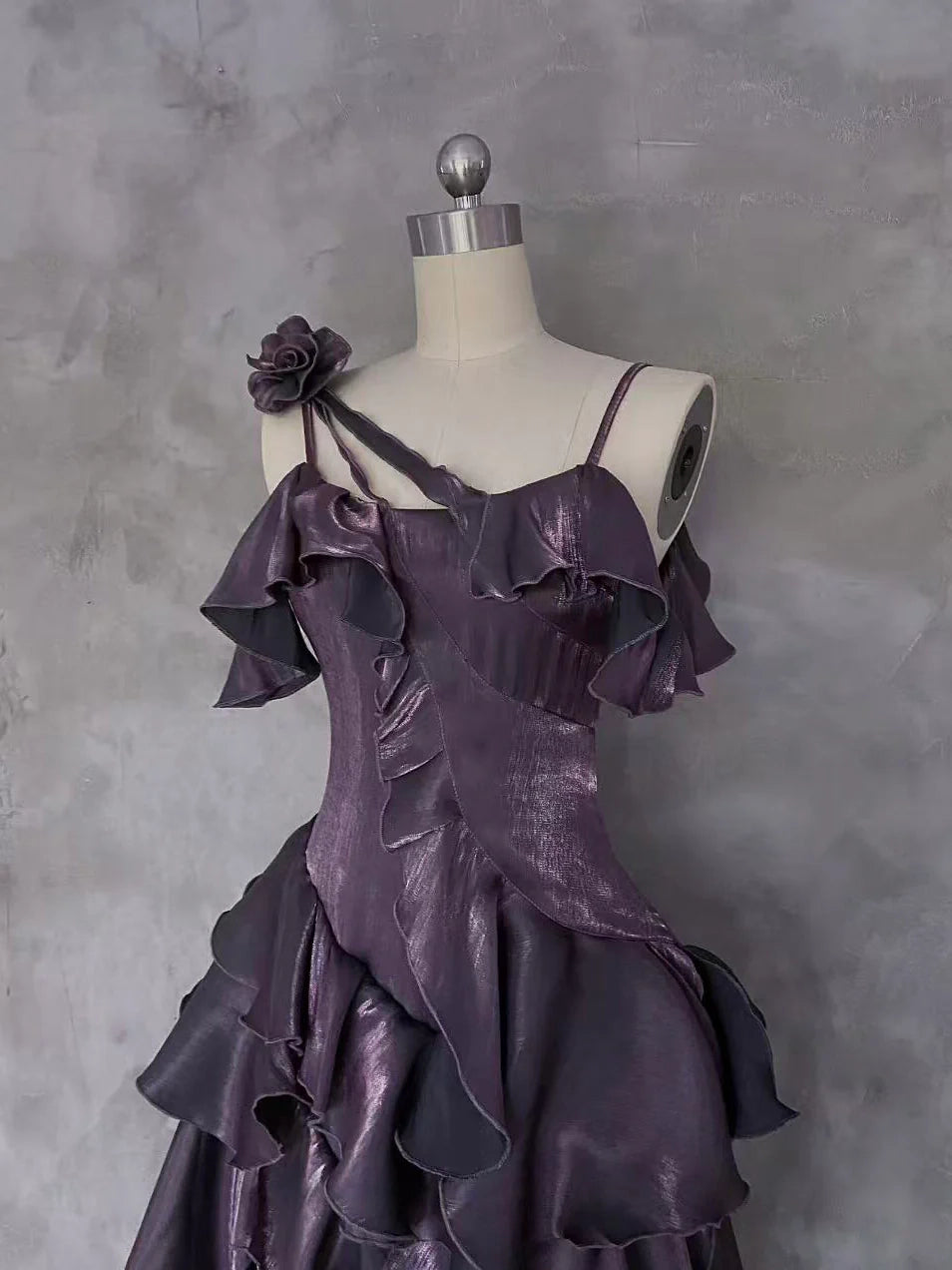 Luolandi Pretty A-line Sleeveless Ruffles Purple Formal Prom Dress Charming Party Evening Gown