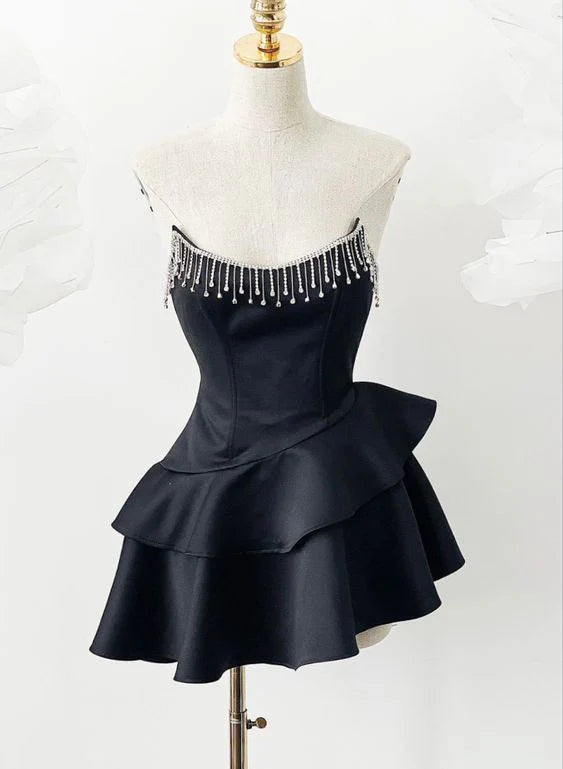 Luolandi Pretty Black Strapless Ruffle Short Party Prom Dress Charming Beaded Homecoming Dress