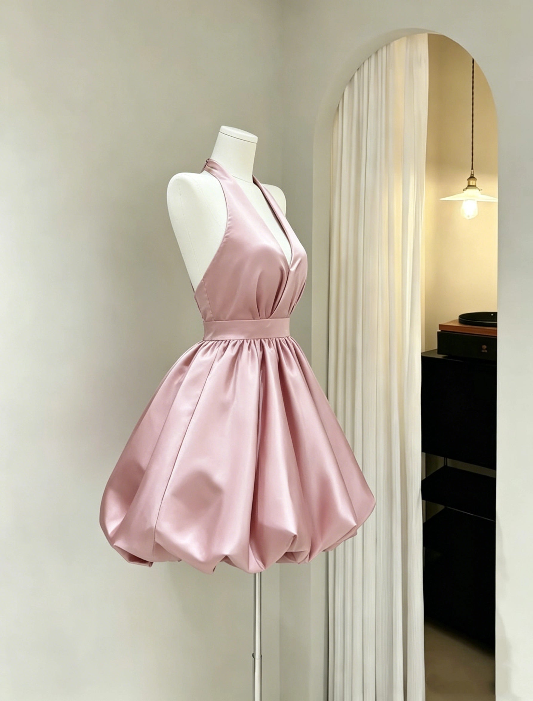 Luolandi Pretty Halter Neck A-Line Satin Sleeveless Backless Short Homecoming Dress Cute Summer Graduation Party Dress