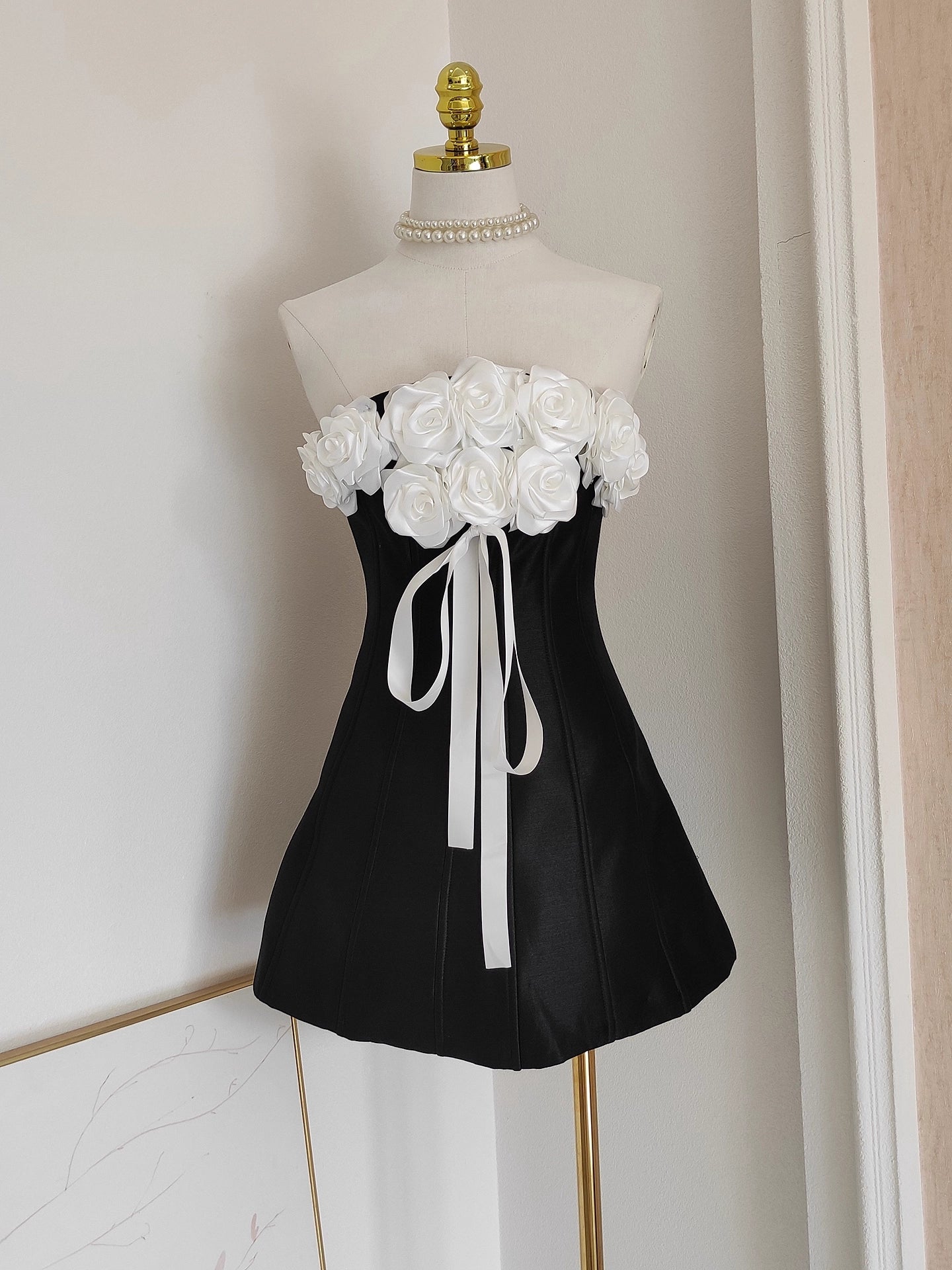Luolandi Pretty Strapless A-Line Lace Up Back Short Homecoming Dresses Charming Birthday Party Dress With 3D Flowers