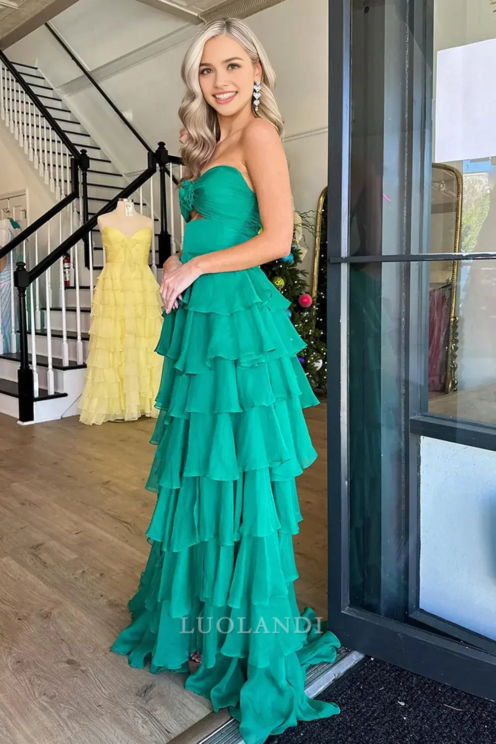 Luolandi Princess A Line Sweetheart Strapless Sleeveless Prom Dress Ruffled Long Formal Dress Charming Evening Party Dress With Slit