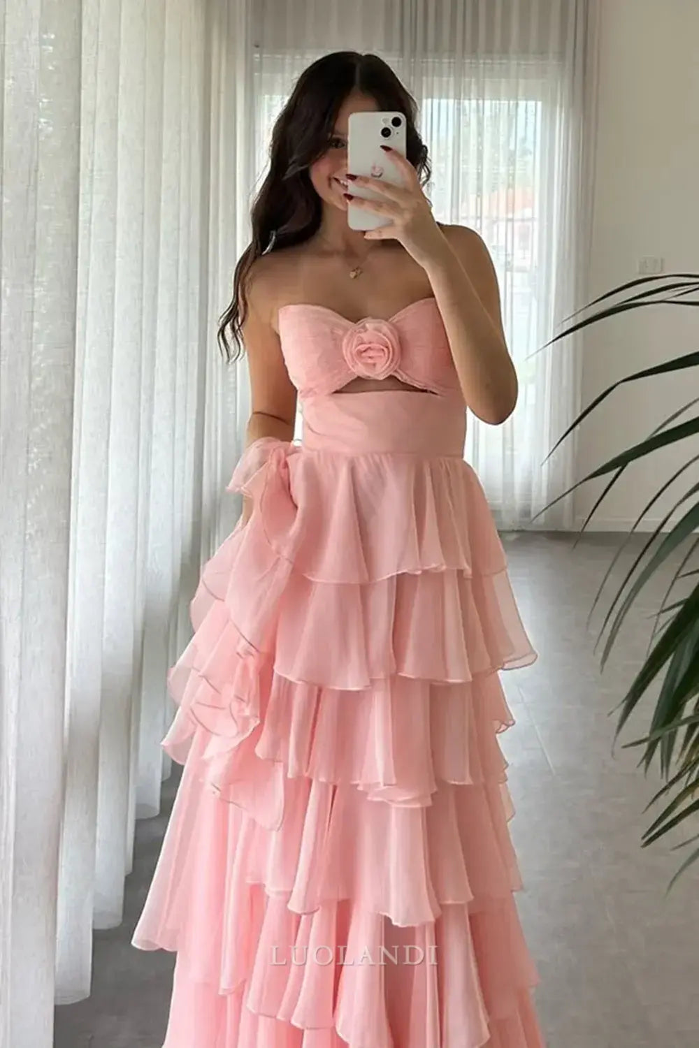 Luolandi Princess A Line Sweetheart Strapless Sleeveless Prom Dress Ruffled Long Formal Dress Charming Evening Party Dress