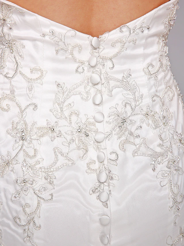 Luolandi Wedding Dresses Halter NeckLace Over Tulle Regular Straps Sexy Illusion Detail