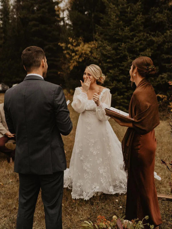 Luolandi Tulle Appliques Illusion Long Sleeves V-Neck Backless Wedding Dresses Elegant