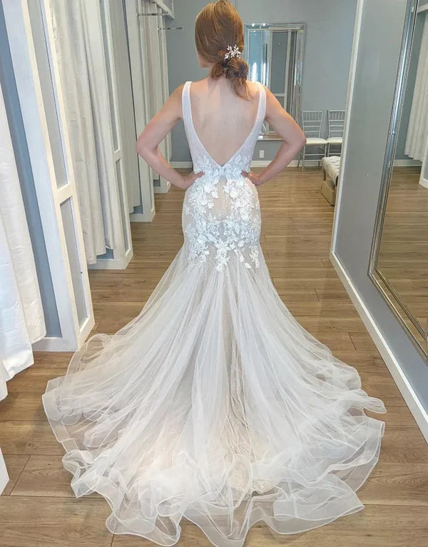 Luolandi Romantic Mermaid Deep V-Neck Tulle Wedding Dress With Appliques Open Back Sexy