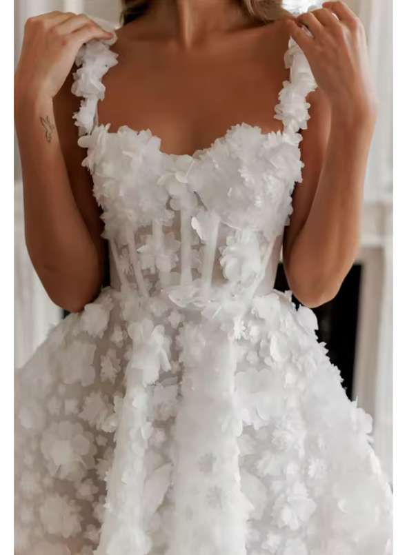 Luolandi Romantic A Line Straps Lace Flower Short/Mini Wedding Dresses Charming Bridal Grown Short Homecoming Dress