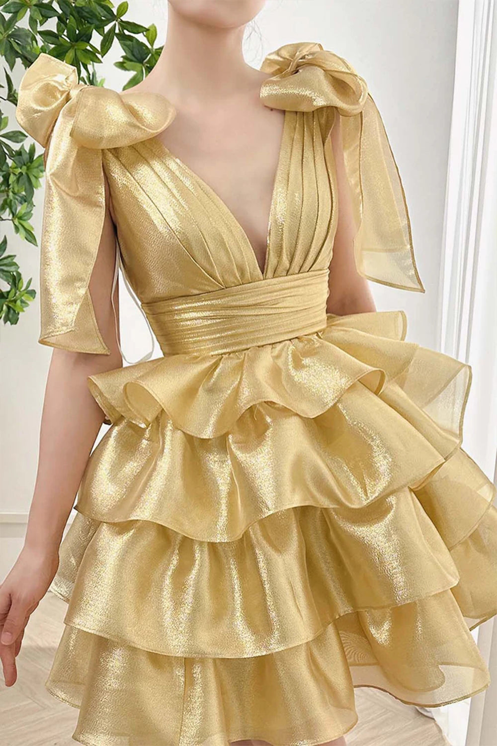 Luolandi A Line Golden V-Neck Tiered Homecoming Dress Sexy Party Dress Graduation Dress