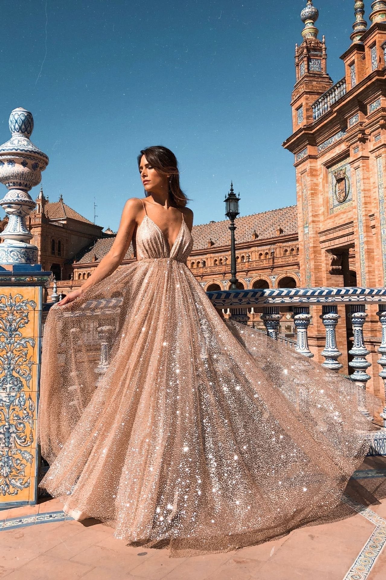 Luolandi Sexy A line Deep V Neck Spaghetti Straps Backless Prom Dresses Sequins Long Sparkly Evening Dresses