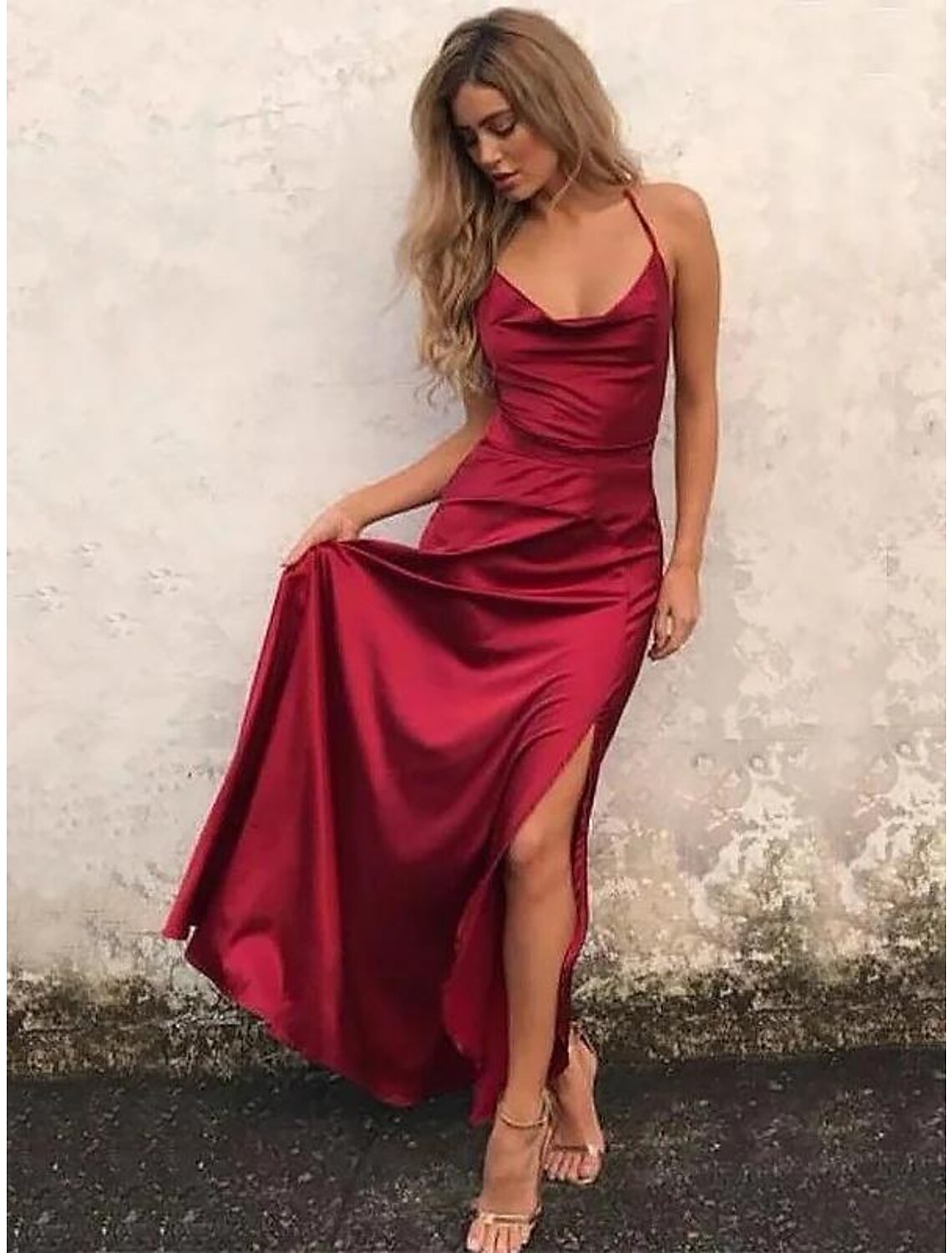 Luolandi Sexy A-Line Beautiful Back Satin Long Prom Dress Simple Formal Dress Spaghetti Strap Sleeveless Evening Party Dress with Slit
