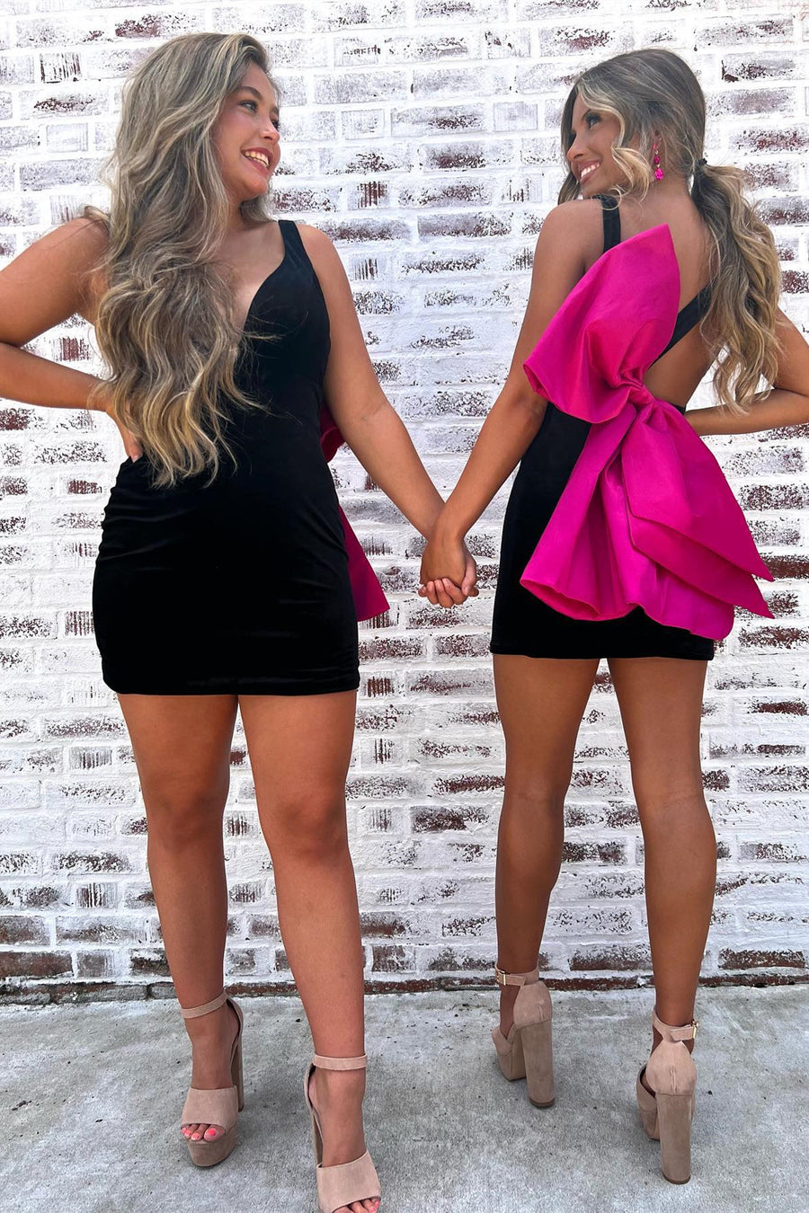 Black Homecoming Dresses Short Prom Dress V-neck With Bow Sexy