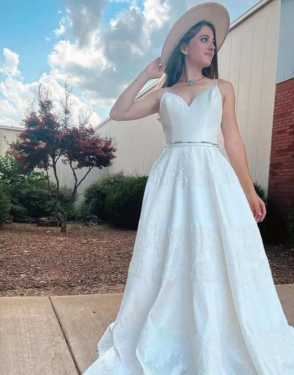 Luolandi Simple A-Line Spaghetti Straps Satin Wedding Dress With Belt Beautiful