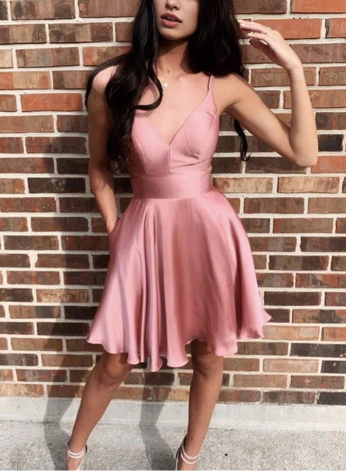 Luolandi Simple V-neck A Line Spaghetti Straps Short Homecoming Dress Classy Sleeveless Graduation Party Dress