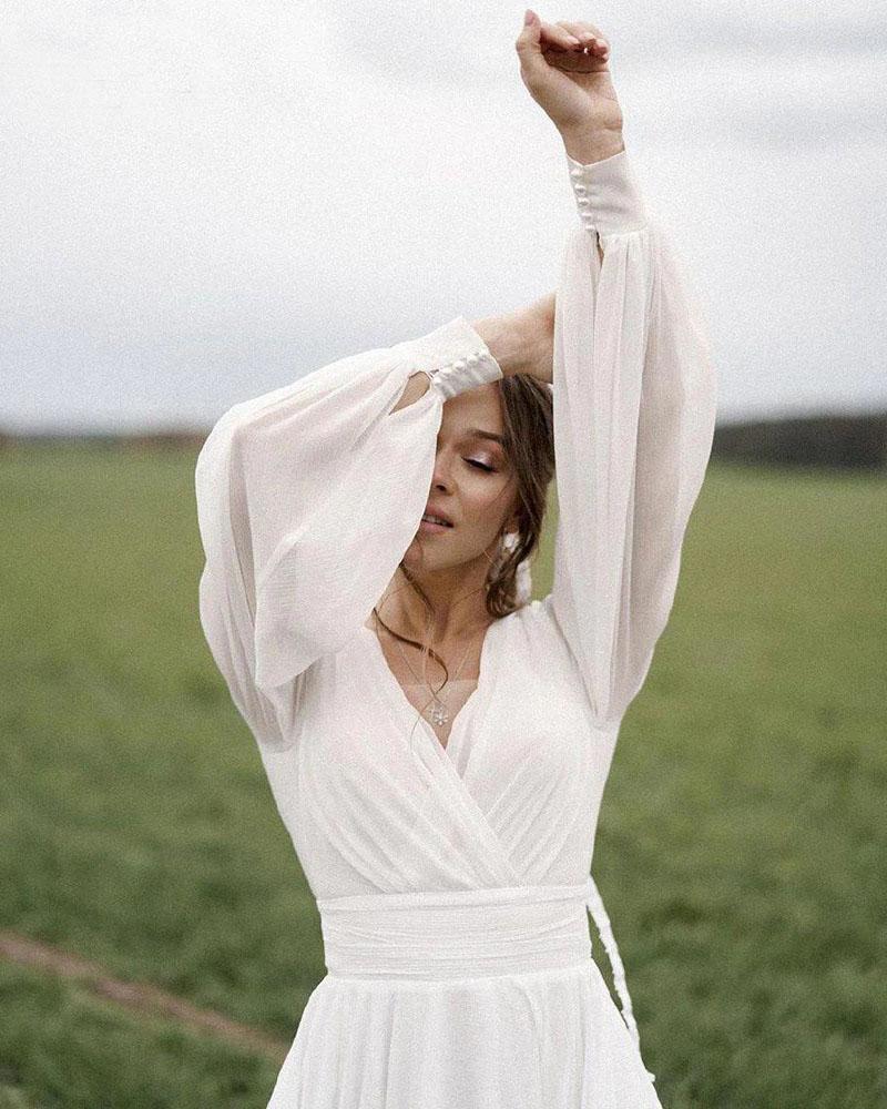 Luolandi Chiffon Beach Wedding Dresses Puff Sleeve Vintage Bride Dresses V Neck Boho Wedding Gowns Open Back