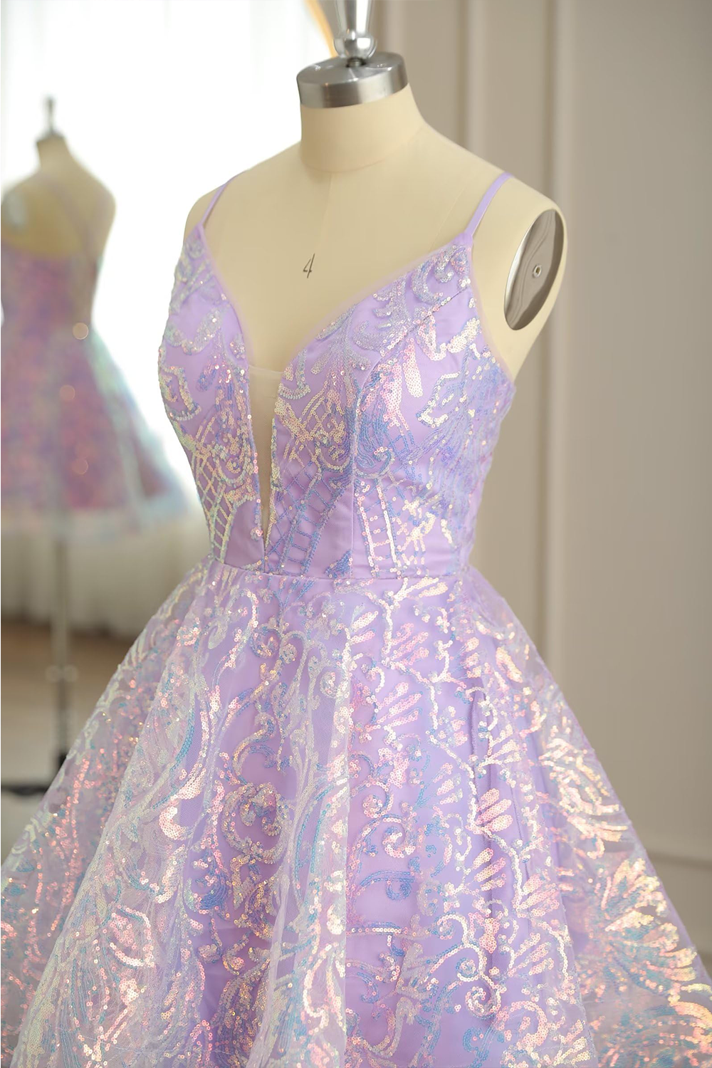 Luolandi Cute Spaghetti Straps Short/Mini A Line Homecoming Cocktail Dresses Sweetheart Graduation Dress