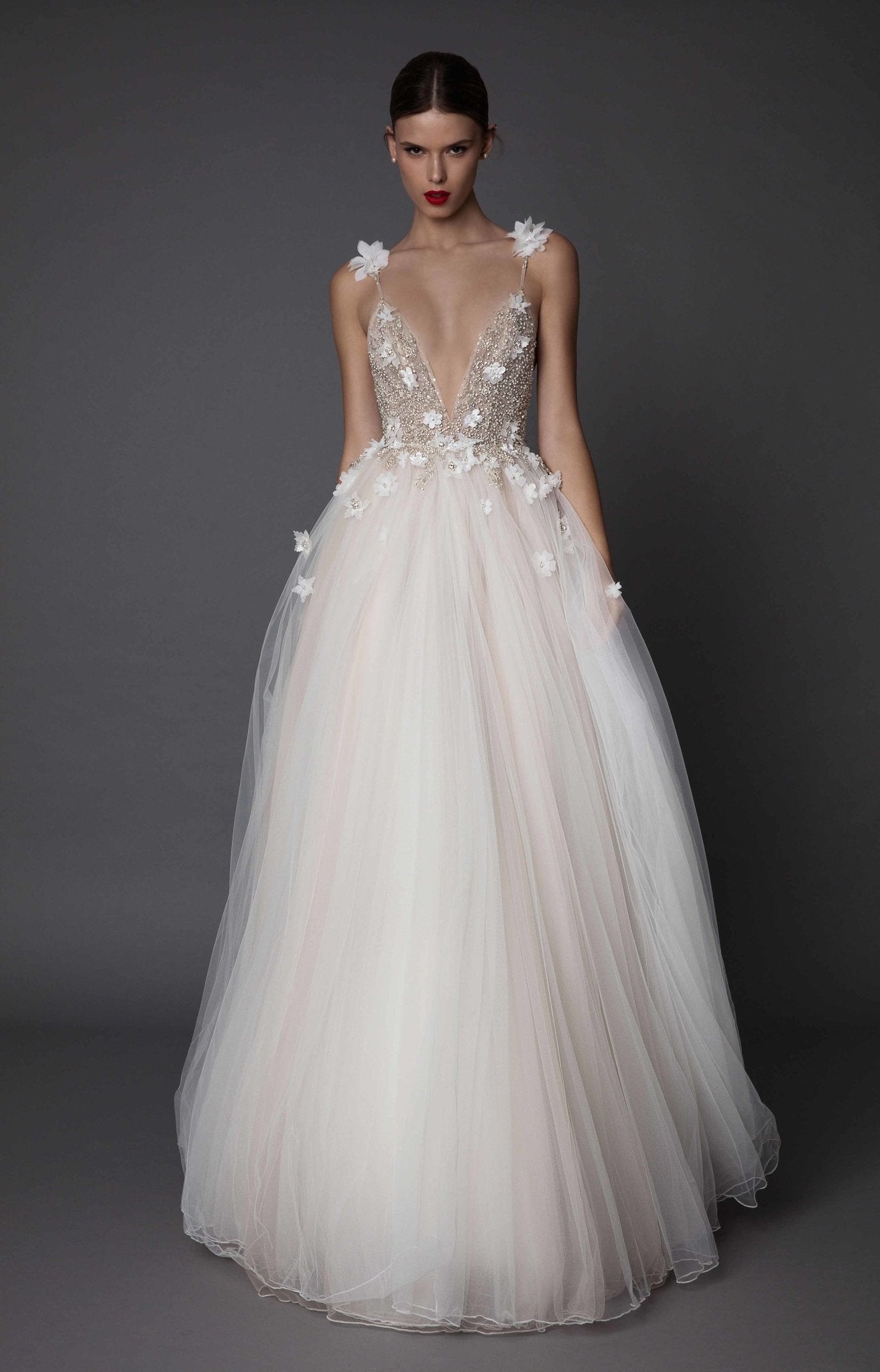 Luolandi Deep V Neck Beads Straps Tulle Appliques A-line Beach Wedding Dress Sexy