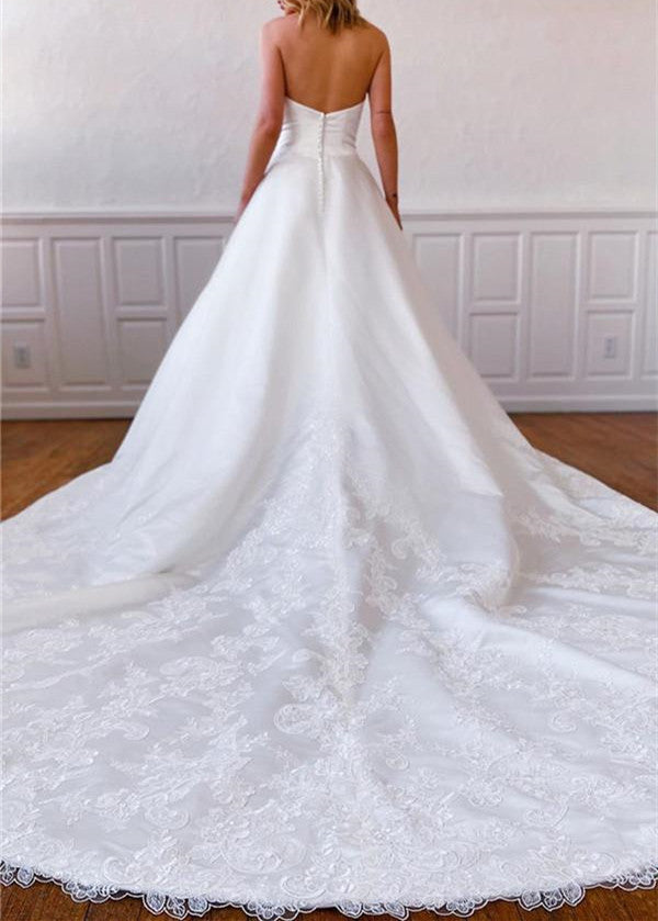 Luolandi Classic A Line Off Shoulder Strapless Satin Sweep Train Lace Appliques Wedding Dresses