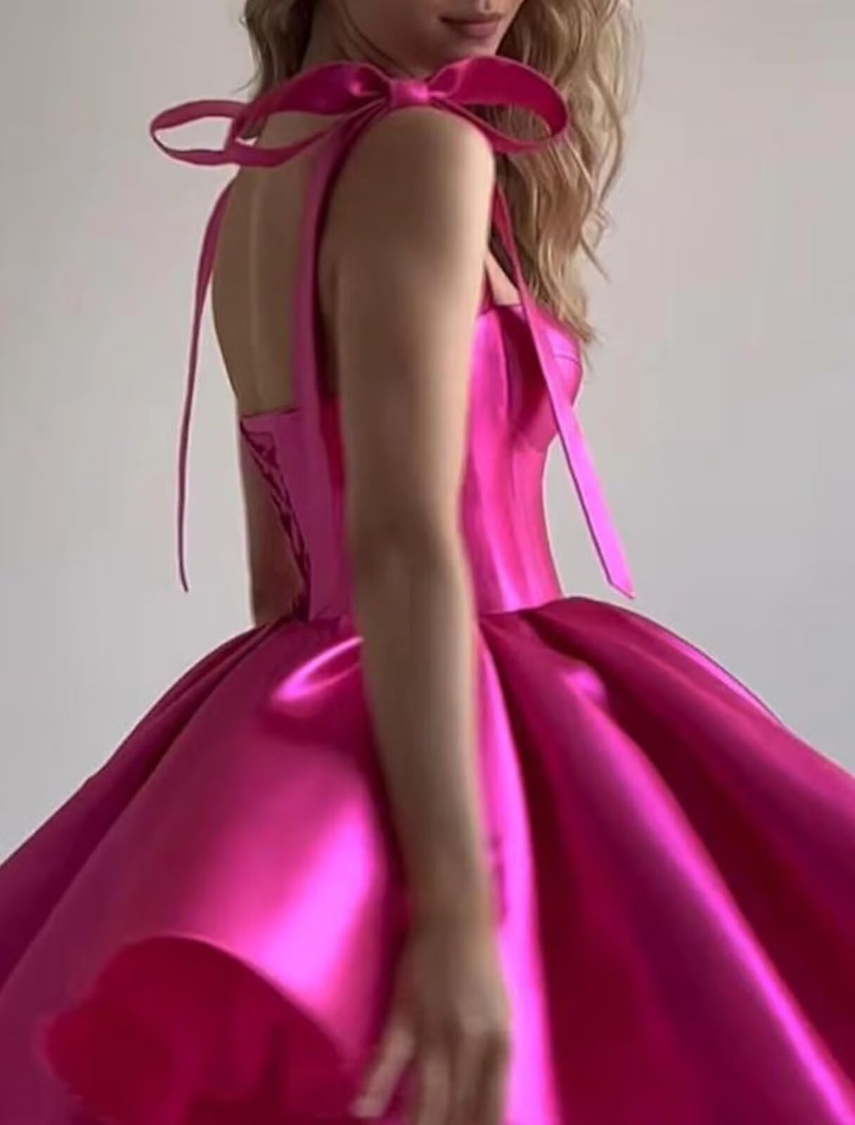 Luolandi Sweet A line Straps Satin Short Homecoming Dress Cute Graduation Dress Lovely Birthday Party Dress With Bows