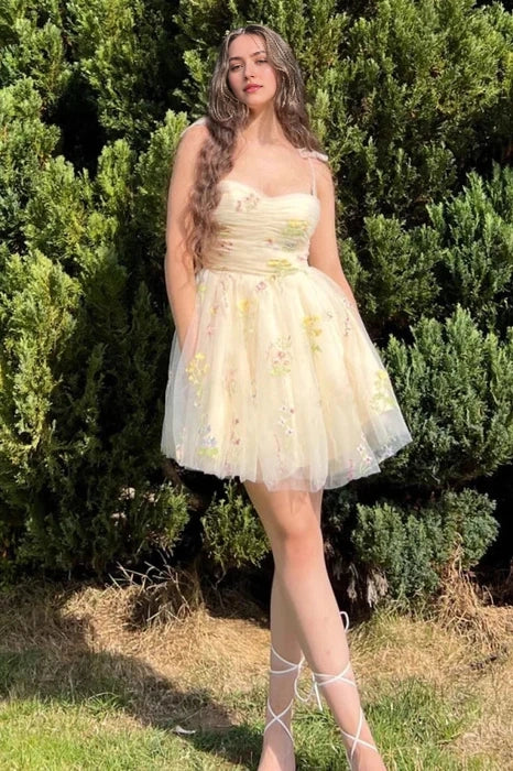 Luolandi Sweet A-Line Straps Sleeveless Tulle Short Homecoming Dress Cute Floral Summer Graduation Party Dress