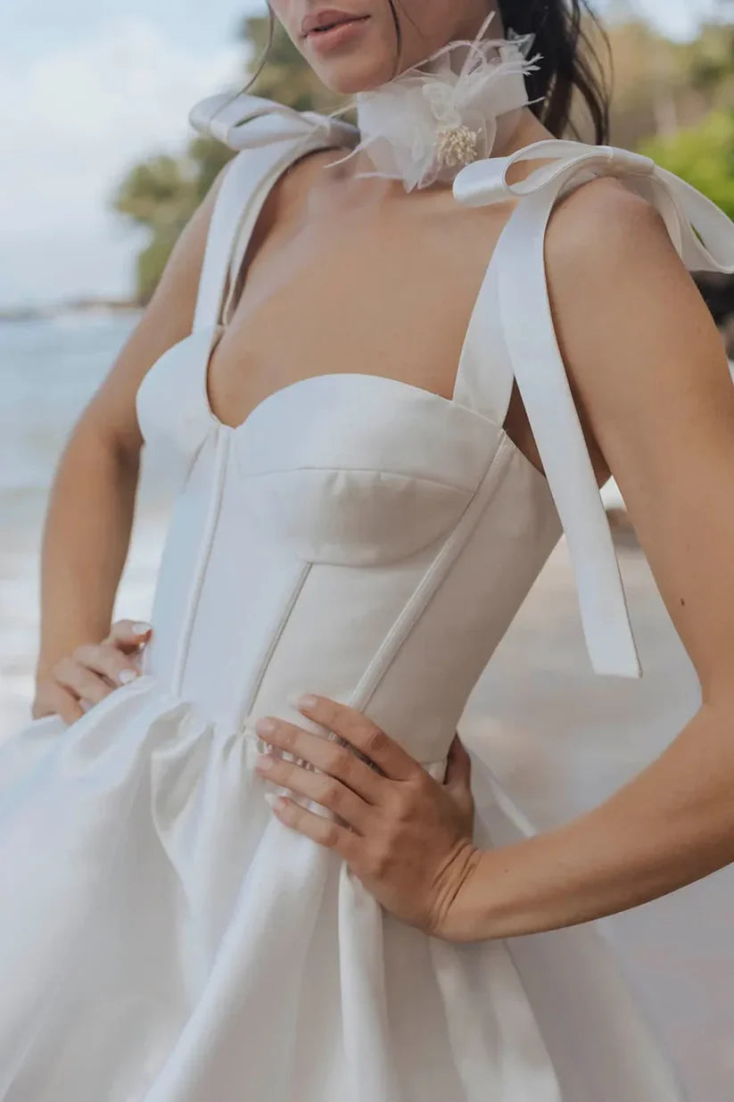 Luolandi Sweetheart A line Straps Satin Short Homecoming Dress Simple Bridal Gown Lovely Birthday Party Dress With Bow