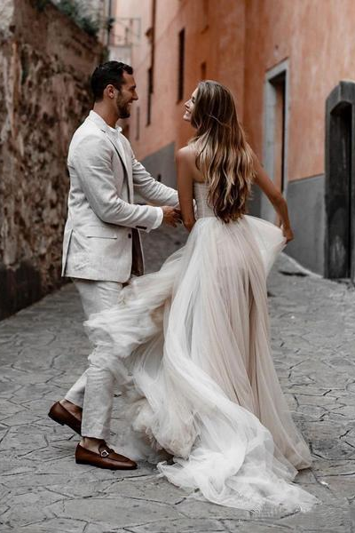 Luolandi Minimalist Pleated Tulle Bride Dresses Sweetheart Neckline Wedding Dresses Sexy