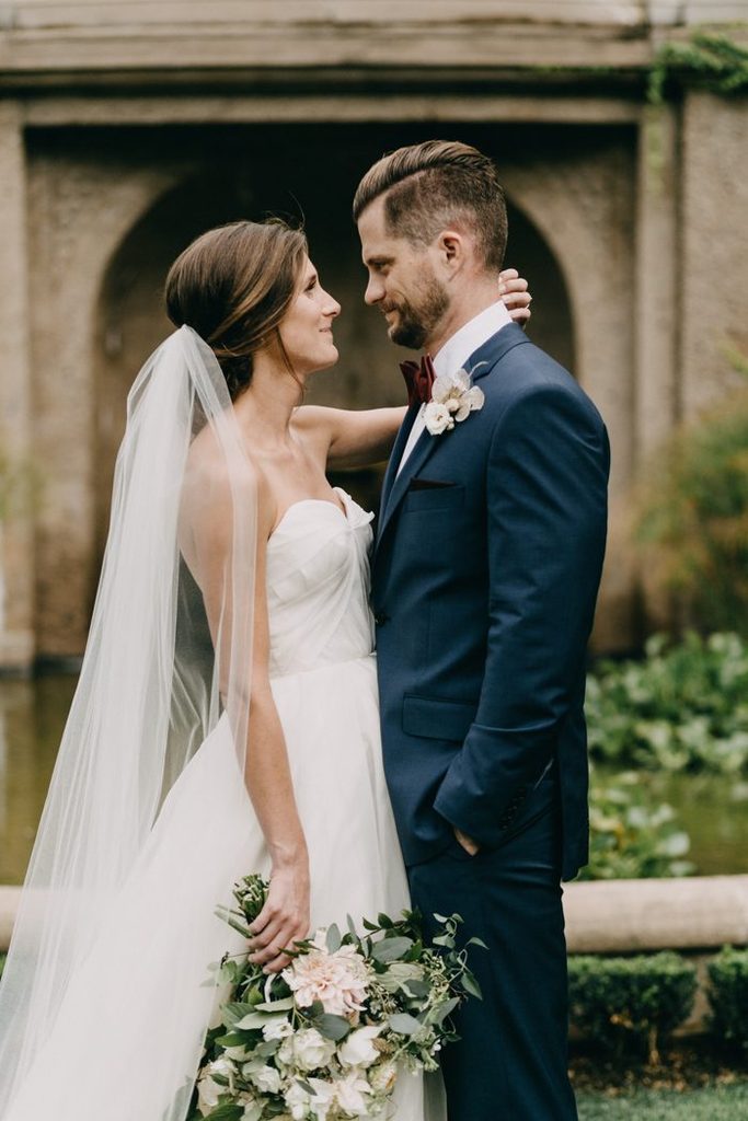 Luolandi Minimalist A Line Strapless Sweetheart Tulle Lace Up Beach Wedding Dresses Beautiful