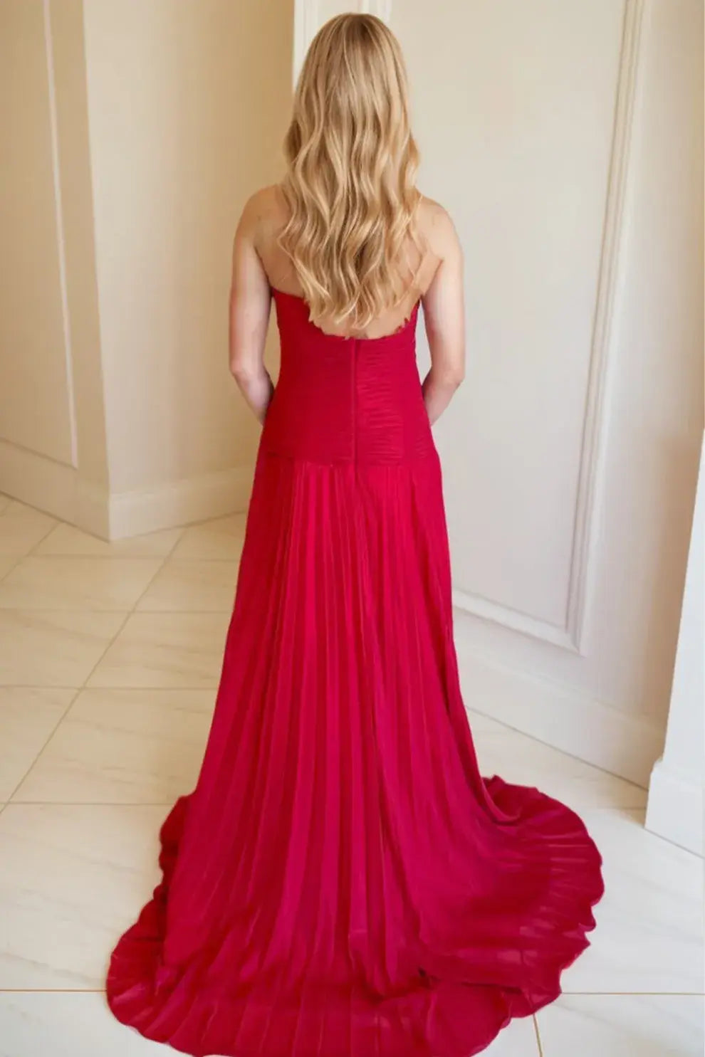 Luolandi Sweetheart A-Line Strapless Keyhole Pleated Long Formal Prom Dresses With Slit Sleeveless Charming Graduation Dress Elegant Party Evening Gowns