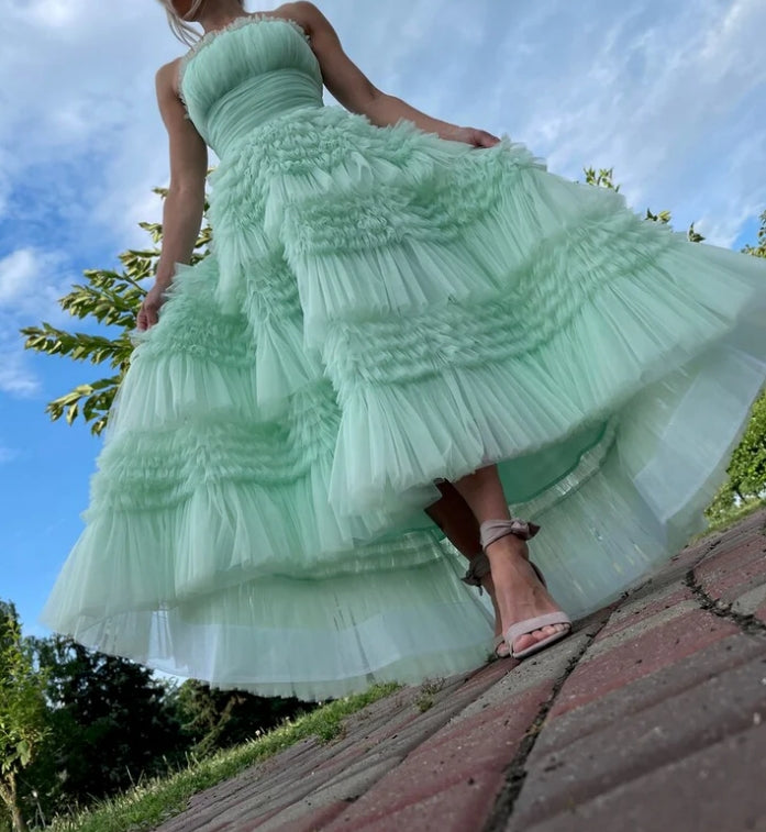 Luolandi Sweetheart A-Line Strapless Tulle Tiered Long Prom Dress Charming Evening Party Dress