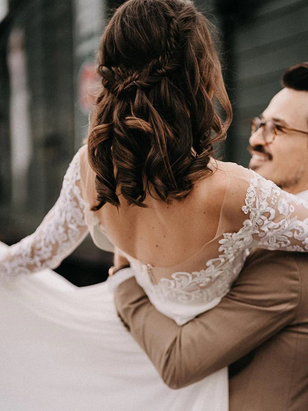 Luolandi Elegant A-line Lace Wedding Dresses with Long Sleeves Beautiful Bridal Gown