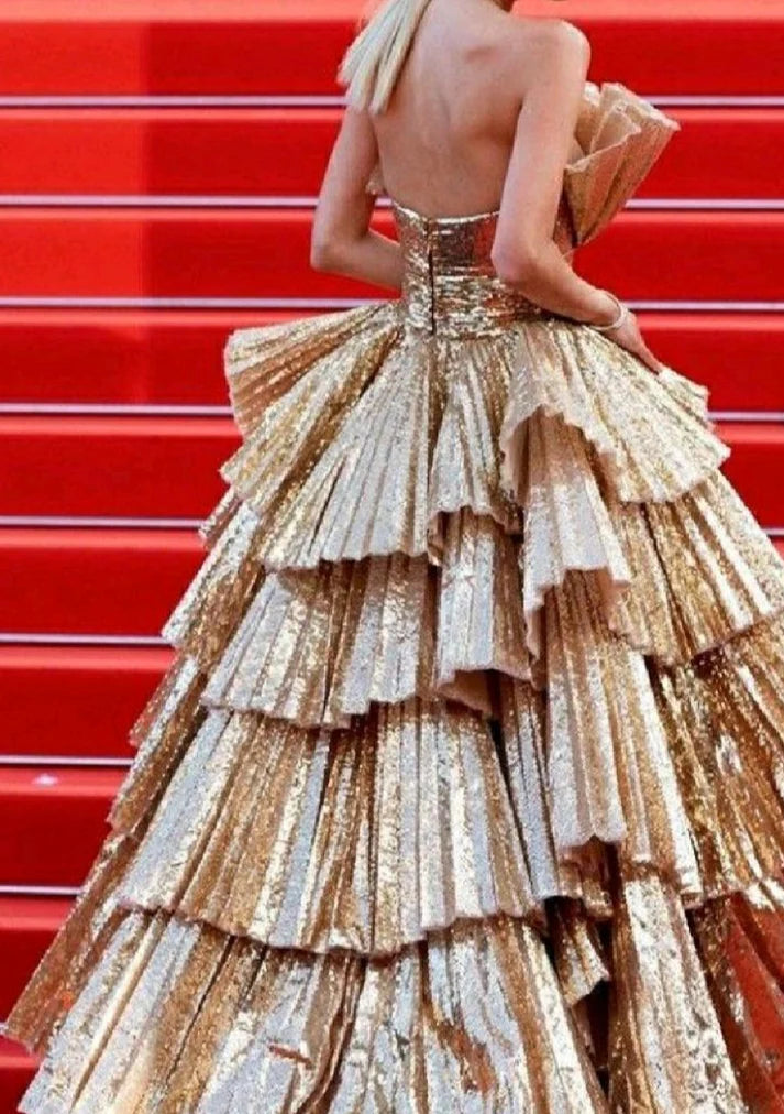 Luolandi Stylish Golden Tiered Ball Gown Long Evening Party Dress Off Shoulder Prom Dresses Charming