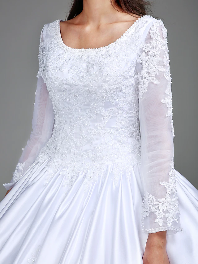 Luolandi Ball Gown Wedding Dresses Scoop Neck Satin Long Sleeve Simple Vintage See-Through with Beading