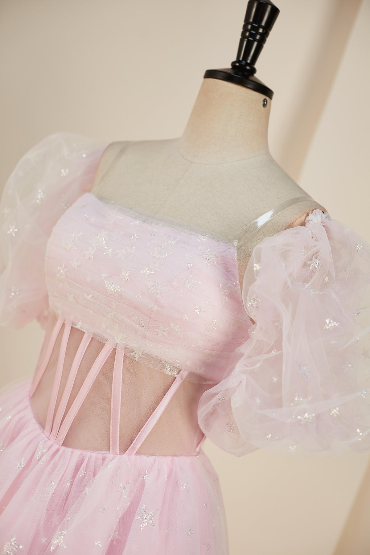 Luolandi Cute A Line Sweetheart Lace up Strapless Tulle Homecoming Dress with Detachable Sleeves