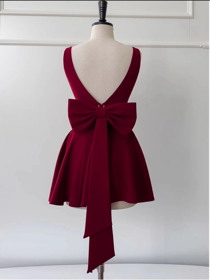 Luolandi Vintage Square Neck A-Line Sleeveless Short Homecoming Dress Cute Birthday Party Dress With Bow