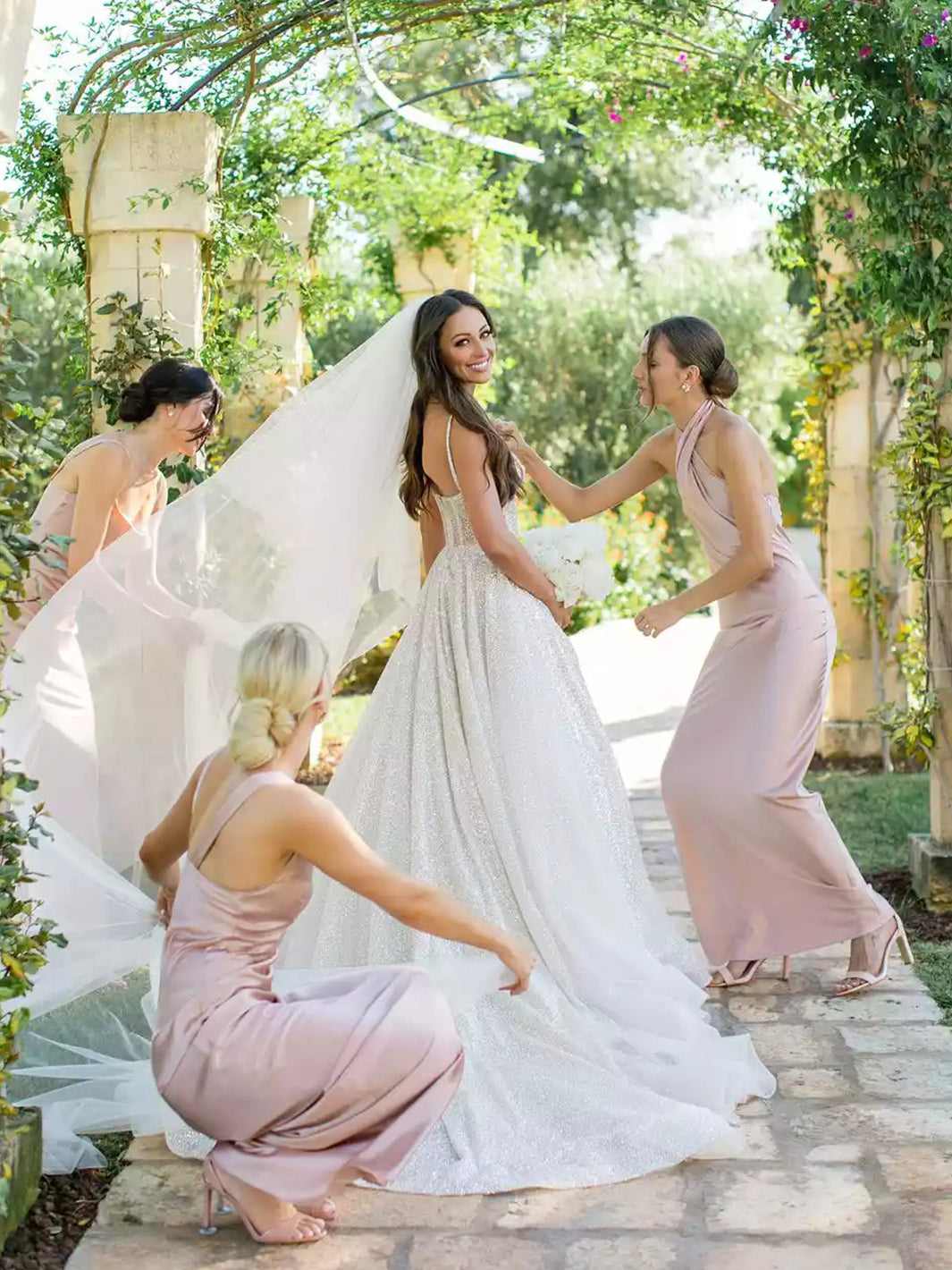 Luolandi Sweetheart Glitter Wedding Dress Floor Length Sexy Sparkly Evening Party Dress