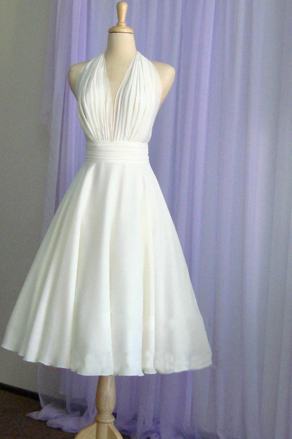 Luolandi Halter Tea Length A Line Backless Chiffon with Pleated Bodice Wedding Dresses Short