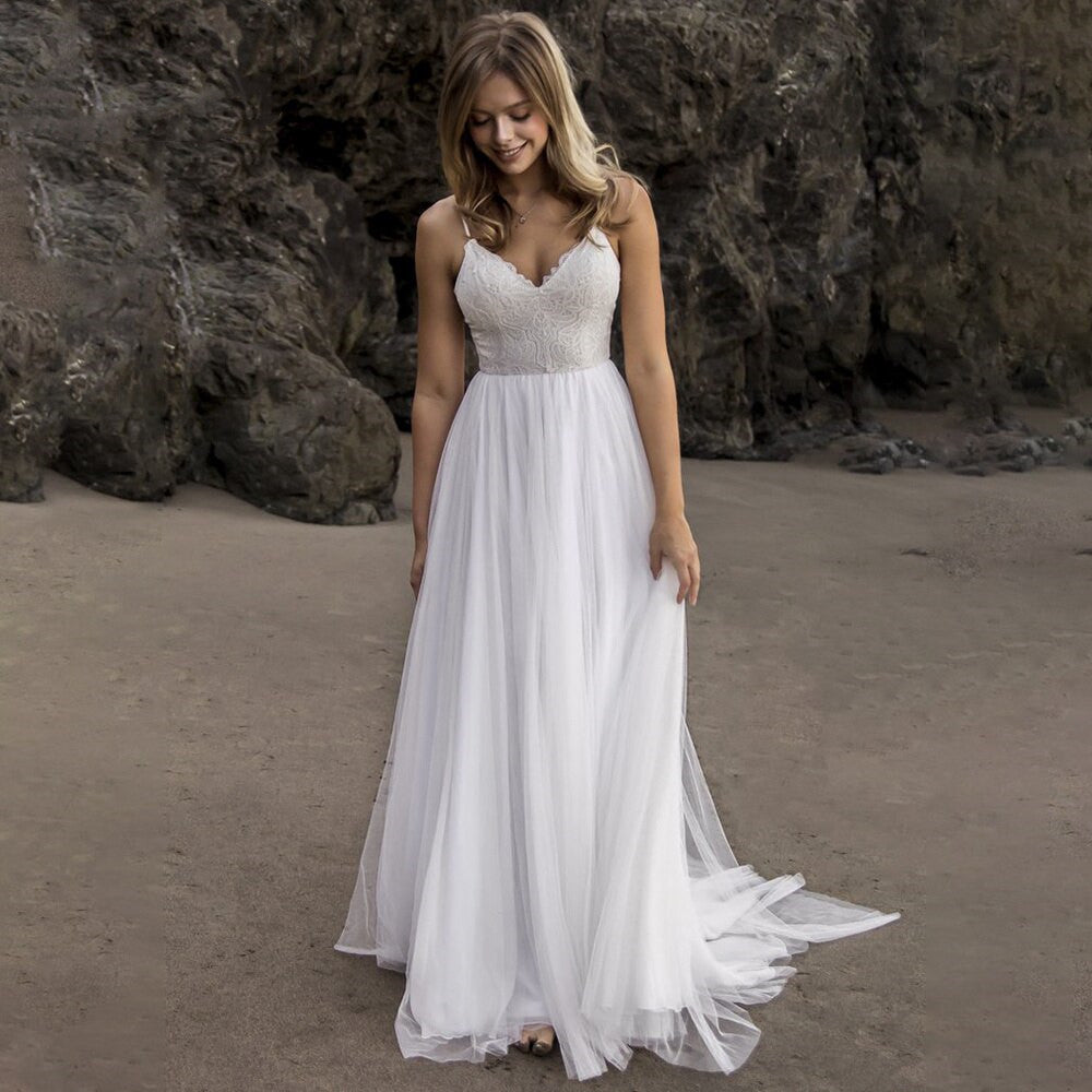 Luolandi Simple Tulle Spaghetti Straps Sweetheart Wedding Dresses With Lace Appliques Beach Bride Gown Sexy