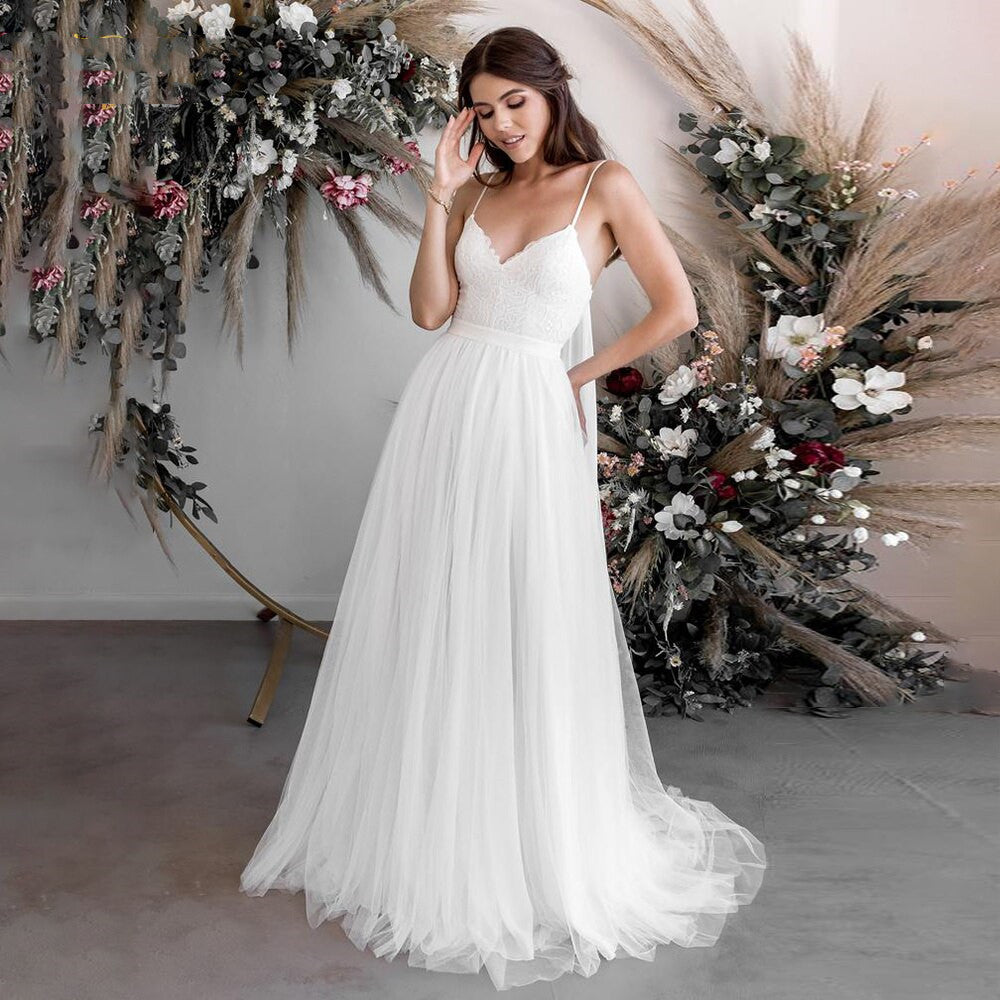 Luolandi Simple Tulle Spaghetti Straps Sweetheart Wedding Dresses With Lace Appliques Beach Bride Gown Sexy