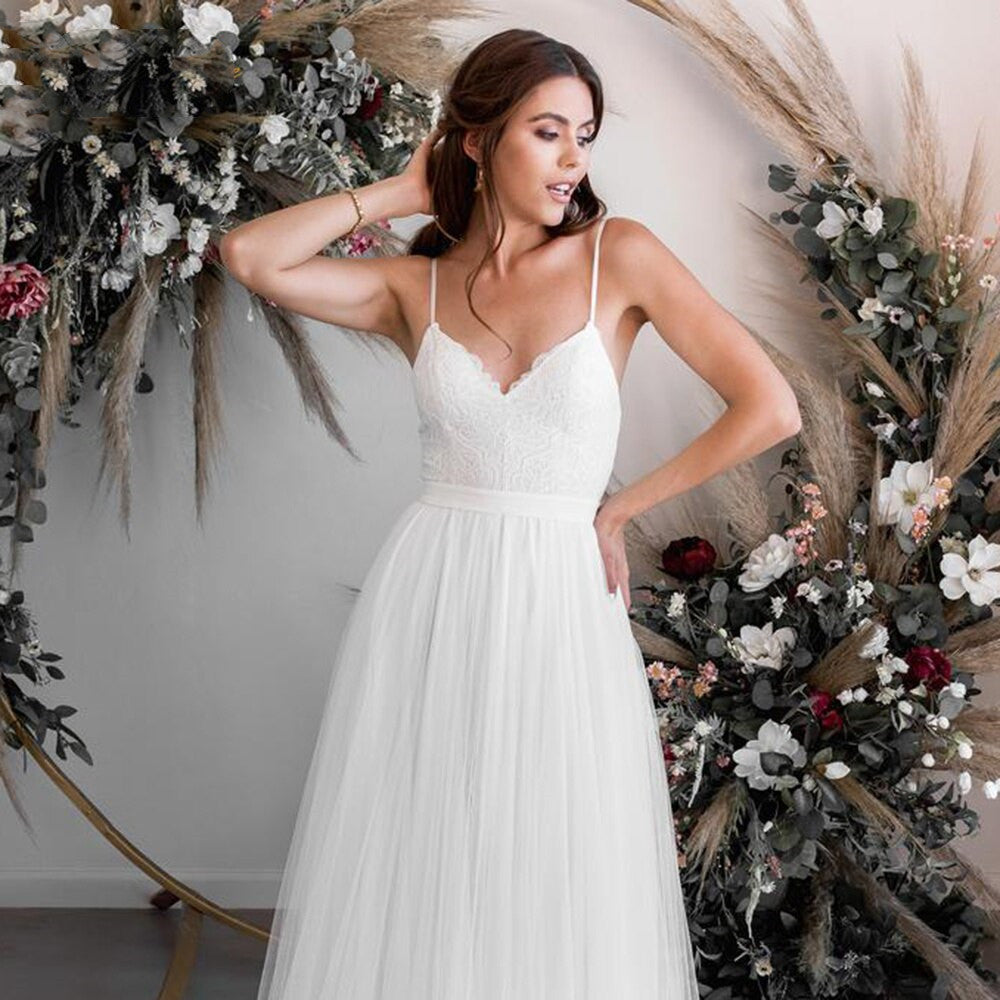 Luolandi Simple Tulle Spaghetti Straps Sweetheart Wedding Dresses With Lace Appliques Beach Bride Gown Sexy