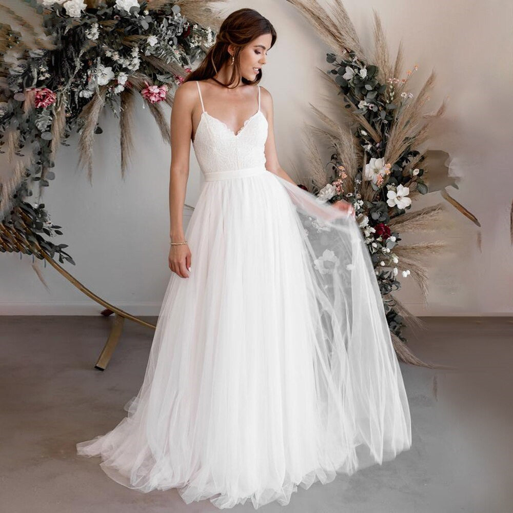 Luolandi Simple Tulle Spaghetti Straps Sweetheart Wedding Dresses With Lace Appliques Beach Bride Gown Sexy
