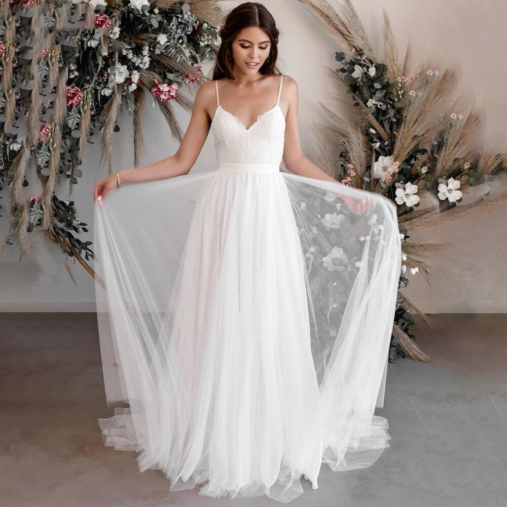 Luolandi Simple Tulle Spaghetti Straps Sweetheart Wedding Dresses With Lace Appliques Beach Bride Gown Sexy