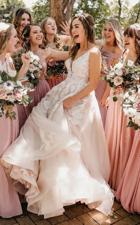 Luolandi Adorable A-Line Lace Wedding Dress With Appliques And Illusion Deep-V Back Beautiful Bridal Gown