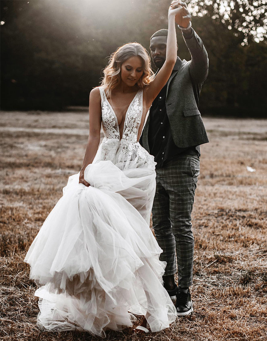 Luolandi A-line V Back Tulle Wedding Dress V-neck Open Back Floor Length Sexy