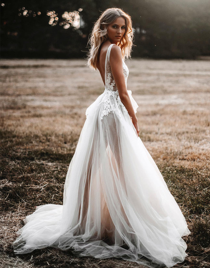 Luolandi A-line V Back Tulle Wedding Dress V-neck Open Back Floor Length Sexy
