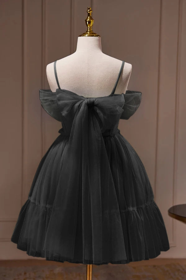 Luolandi Lovely A Line Spaghetti Straps Tulle Lace Appliques Short Prom Dresses With Bow Homecoming Dress